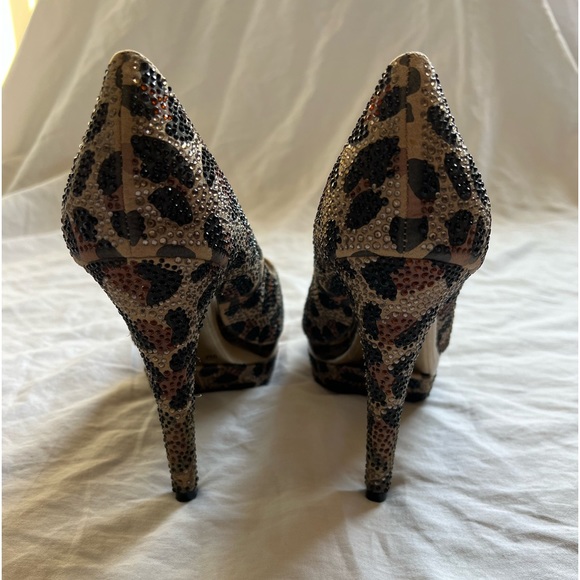 gianni bini platform leopard print heels size 9 - Picture 3 of 10